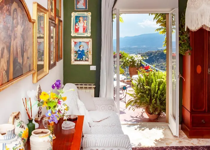 Private Bathroom King Room